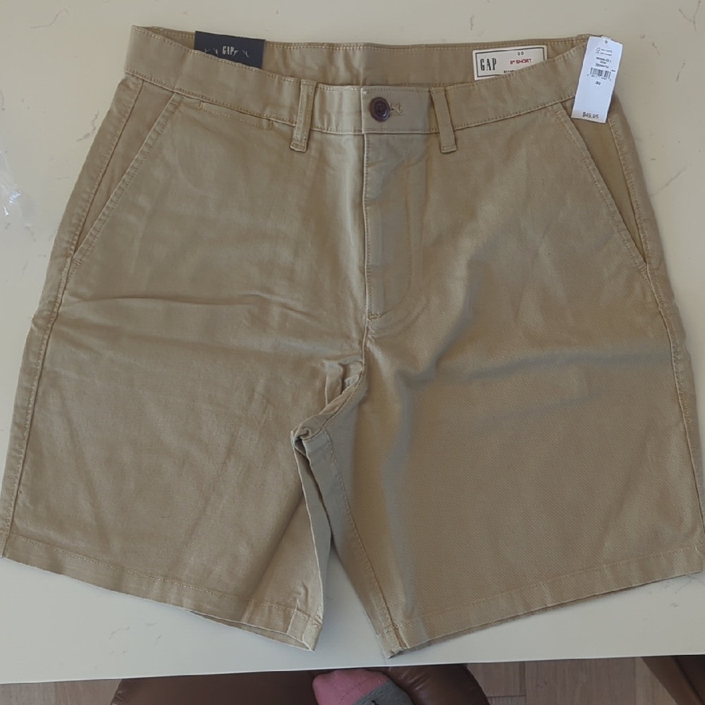 GAP Men's Khaki Flat Front Shorts